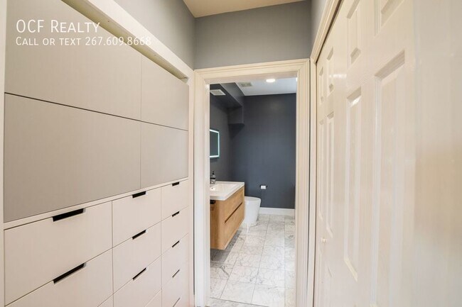 Building Photo - Fantastic Fairmount Three Bedroom / Three ...