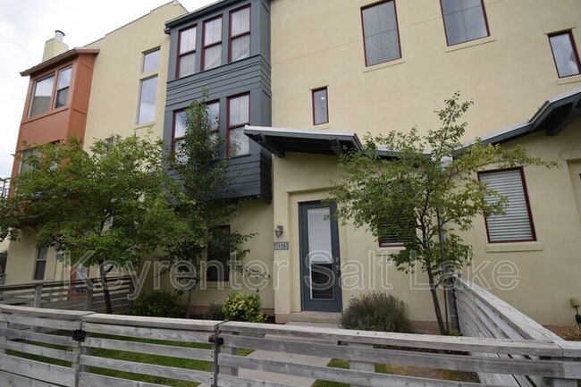 Photo - 11373 S Oakmond Rd House