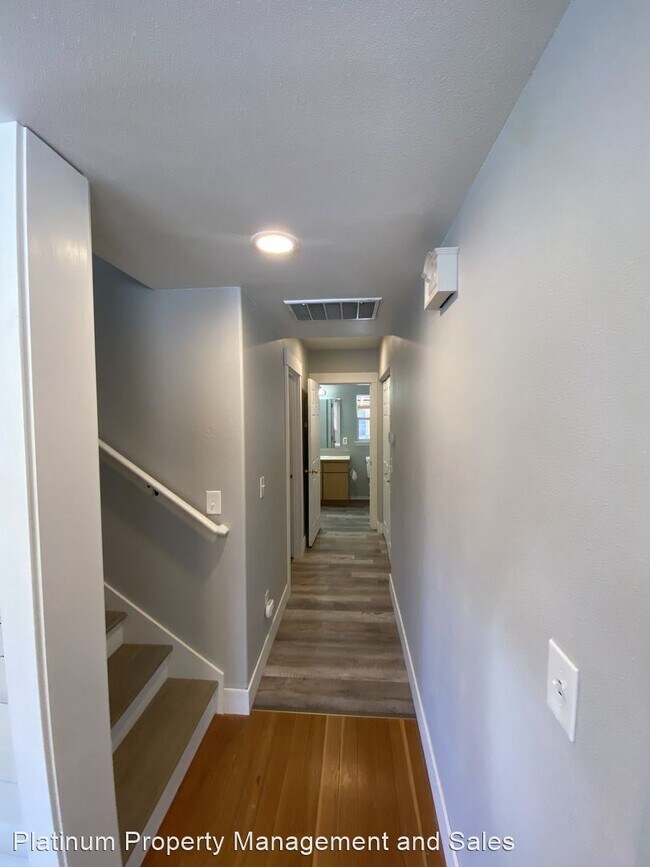 Foto del edificio - 3 br, 2 bath House - 1215 Cherry Street