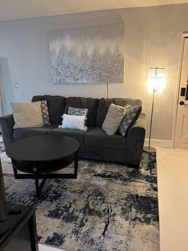 Foto del edificio - 28952 Modjeska Canyon Rd