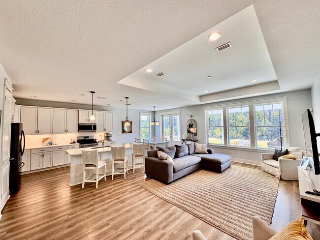 Foto del edificio - 300 Foxtail Wy