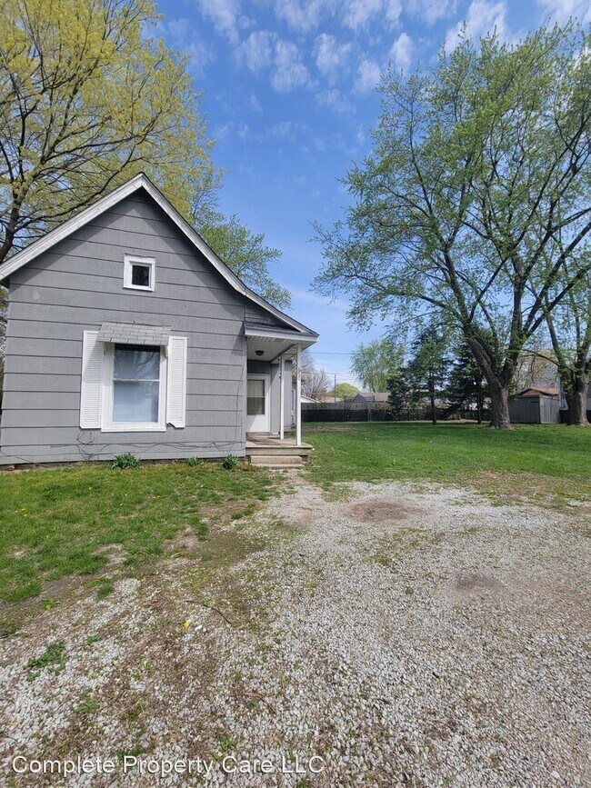 Building Photo - 3 br, 1 bath House - 620 W Richmond St.