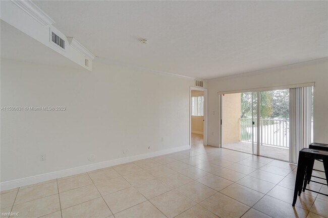 Foto del edificio - 3 br, 2 bath House - 21100 SW 87th Ave Apt...