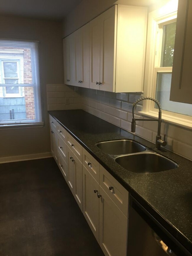 Building Photo - 2 bedroom in Spokane WA 99205