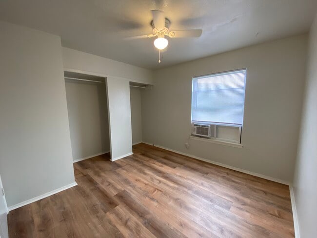 Dormitorio 1 con amplio armario - 166 Carousel