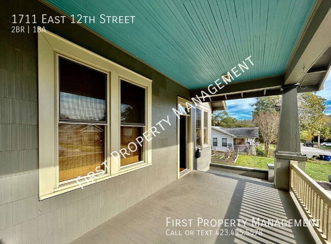 Photo - 1711 E 12th St House