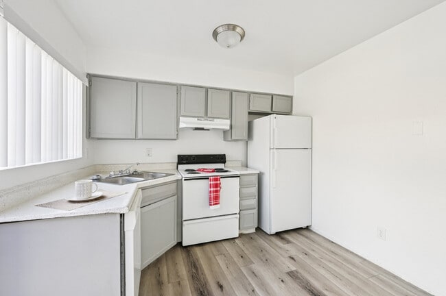 Building Photo - The Park on 57th Ave