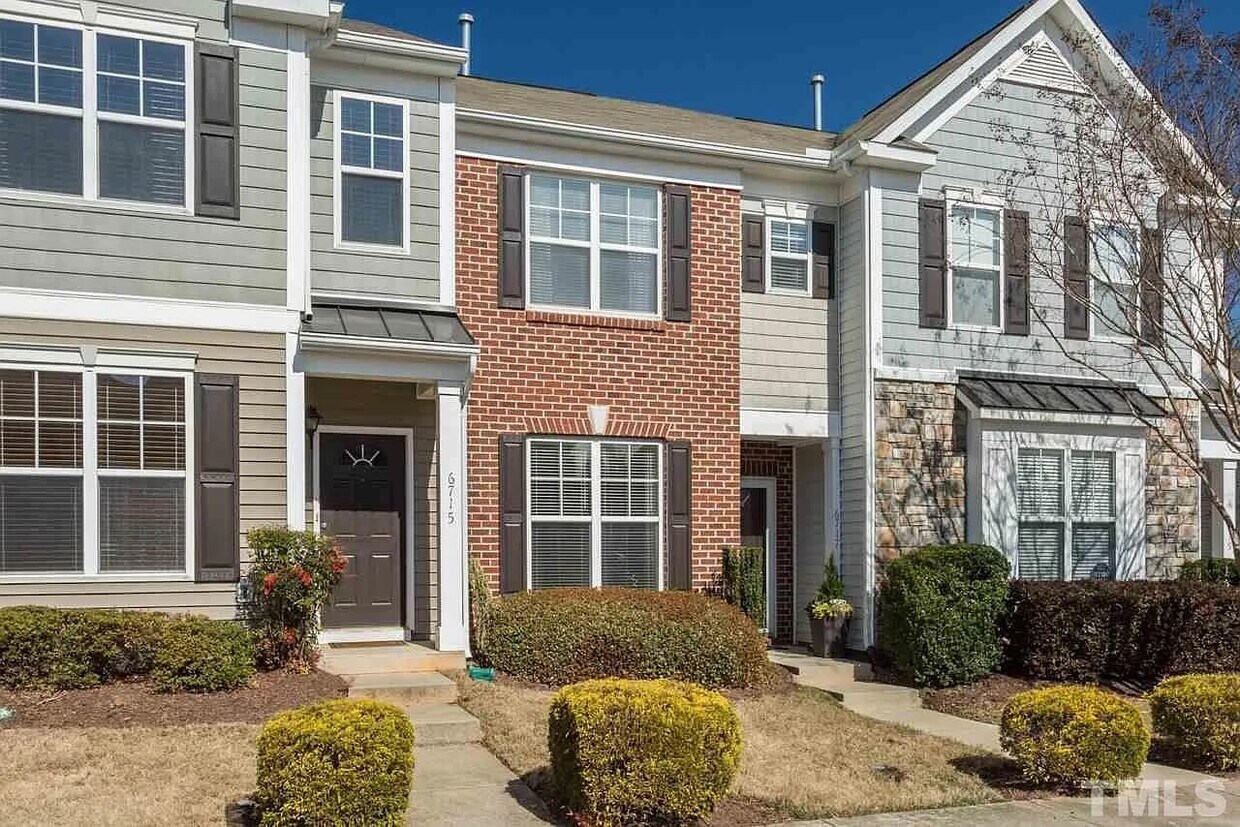 Foto principal - 6717 Morgantown St