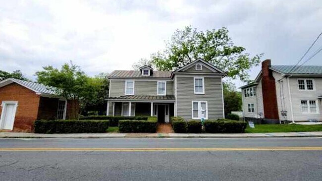 Foto del edificio - 109 Elm Ave