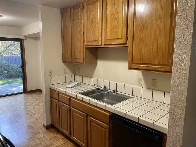Building Photo - 3012 Baronian Ct