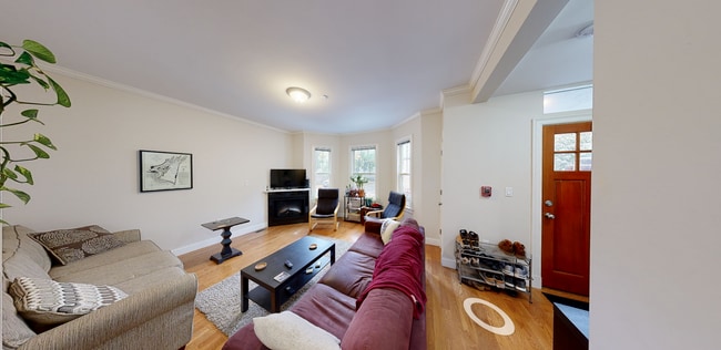 Building Photo - 16 Marney St