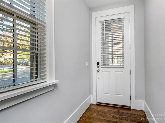 Building Photo - 2906 Hillside Springs Dr