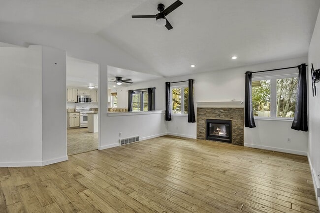 Building Photo - 778 S 410 E