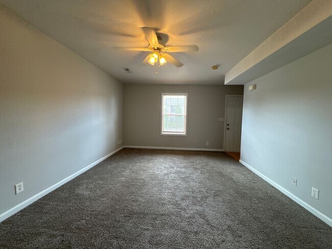 Building Photo - 244 Executive Ave