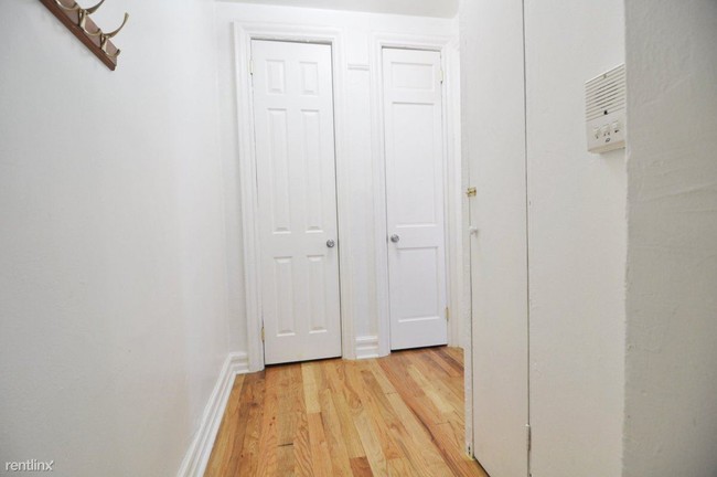 Foto del edificio - 570 Isham St