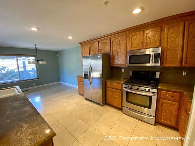 Building Photo - 17145 Rosemary Cir