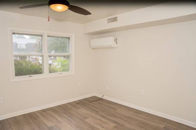 Foto del edificio - 534 Mountain View Rd