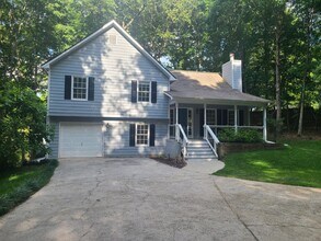 Building Photo - 127 Welcome Wood Dr