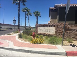 Building Photo - 6868 Sky Pointe Dr
