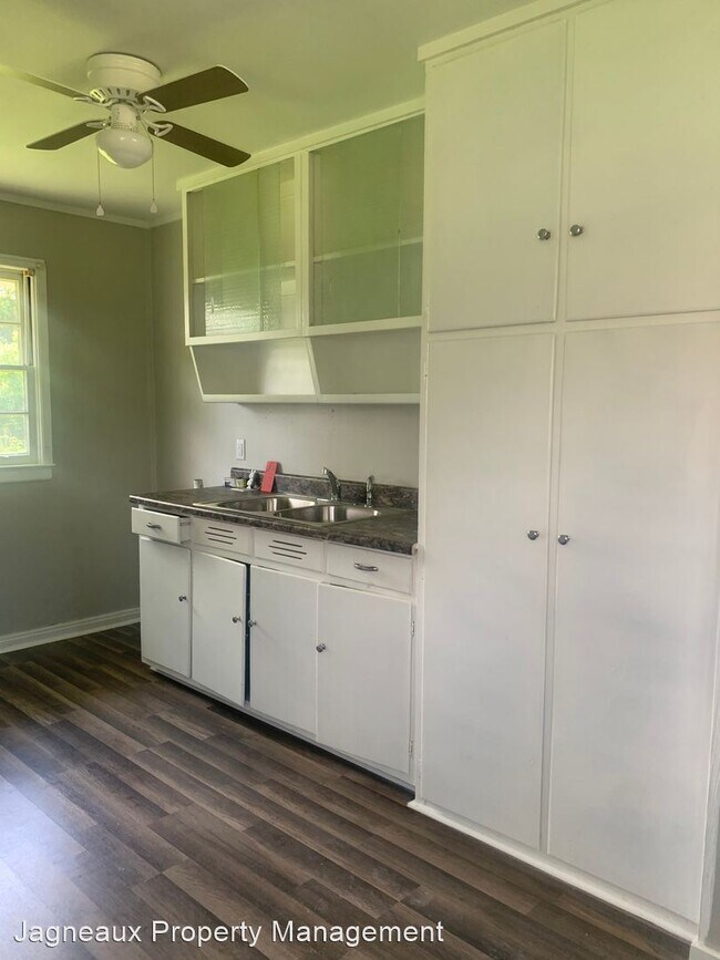 Building Photo - 2 br, 1 bath House - 3450 Polk St