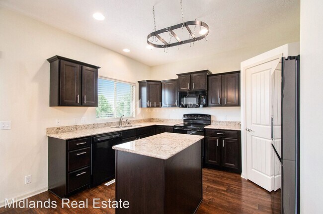 Building Photo - 3 br, 2.5 bath House - 4410 Brook St.