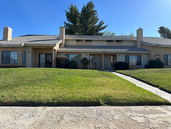 Foto del edificio - 1828 E Avenue J9