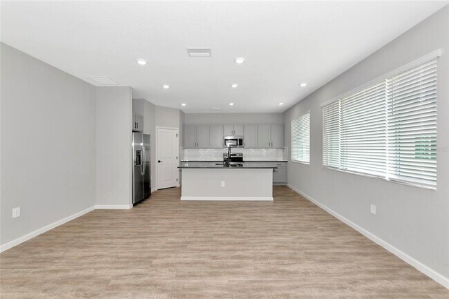 Building Photo - 12561 Cades Bay Cir