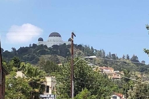 View from in front of building - 1844 1/2 N Mariposa Ave