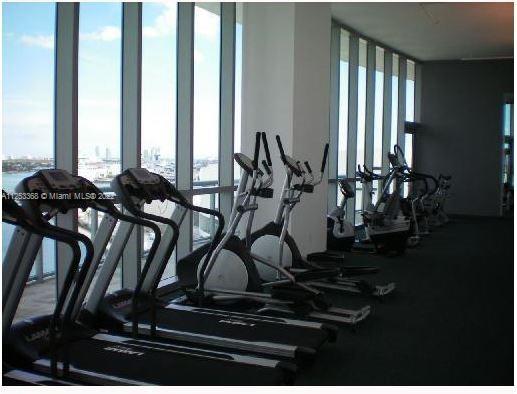 Foto del edificio - 888 Biscayne Blvd
