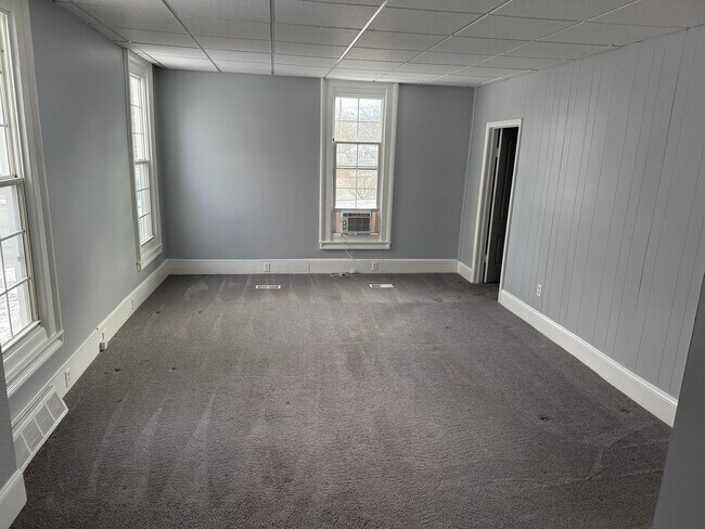 Foto del edificio - 100 N Jefferson St