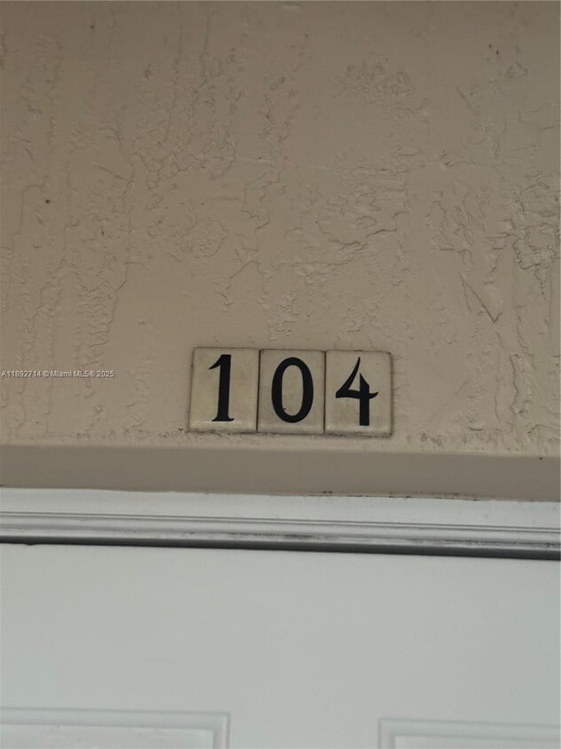 Primary Photo - 5650 NW 115th Ct