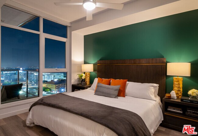 Foto del edificio - 1201 S Hope St