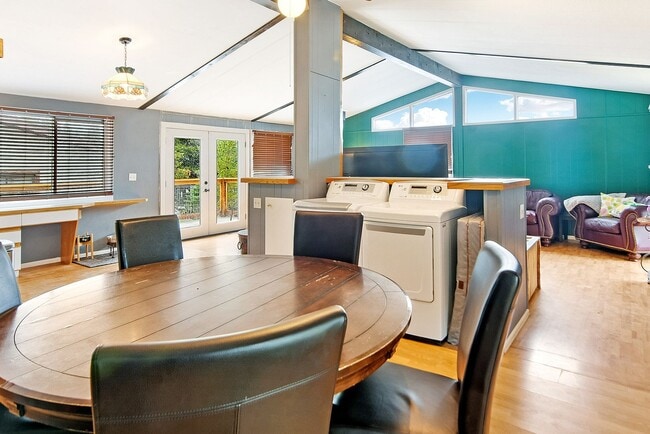 Building Photo - Pets Negotiable, Open Floor Plan and Stora...