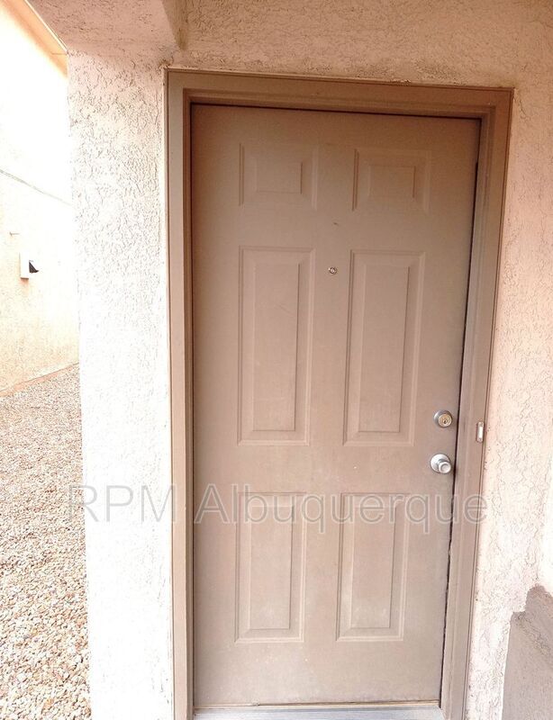 Building Photo - 3427 Yellow Pine Ln SW