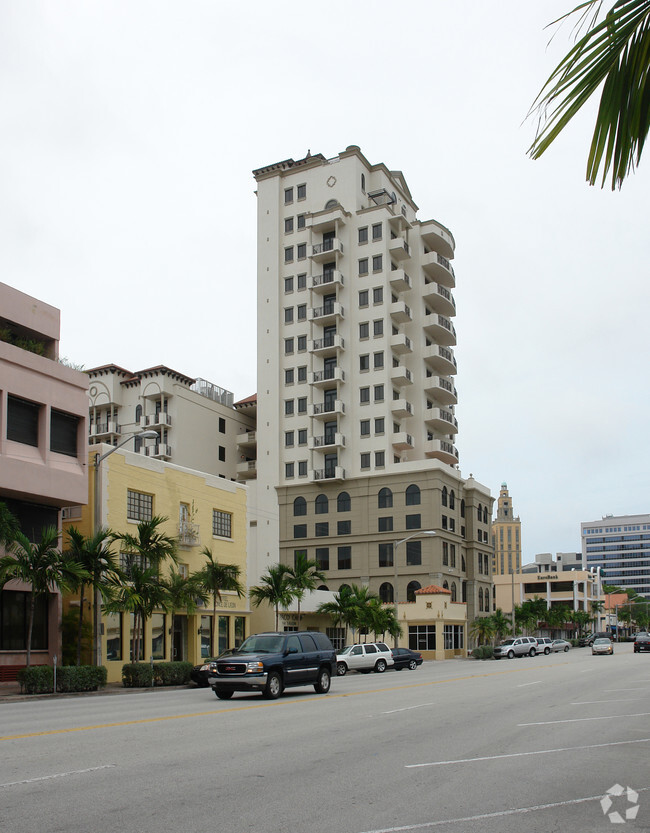 Building Photo - Ponce Tower