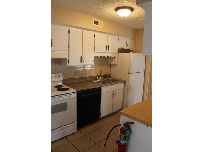 Foto del edificio - 1318 W Centennial Dr