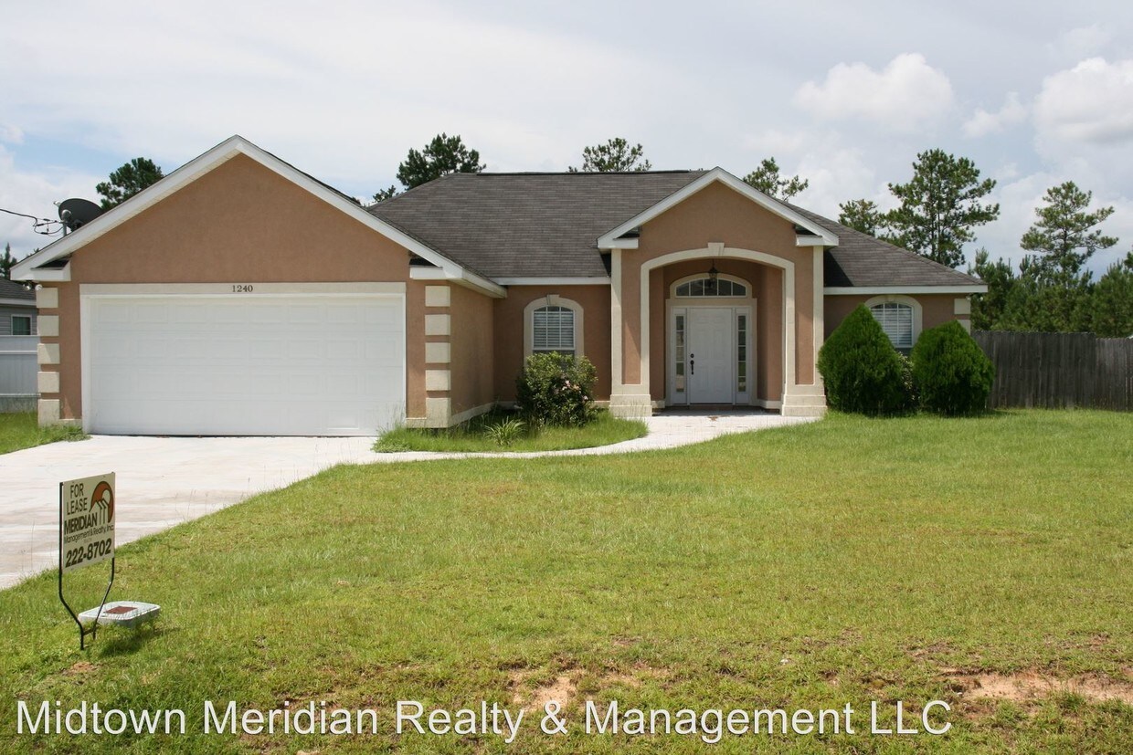 Foto principal - 1240 Rustling Pines Blvd