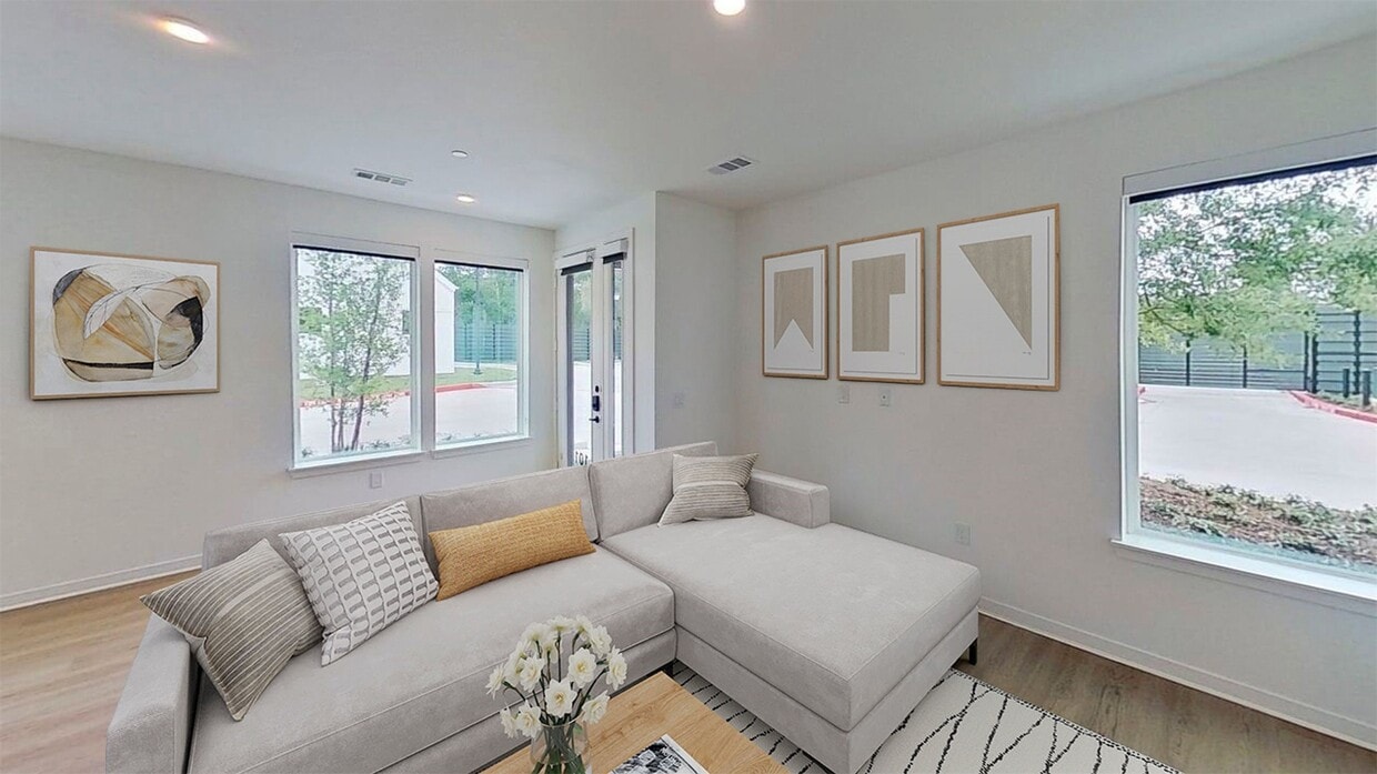 Foto principal - 1941 Sawdust Rd