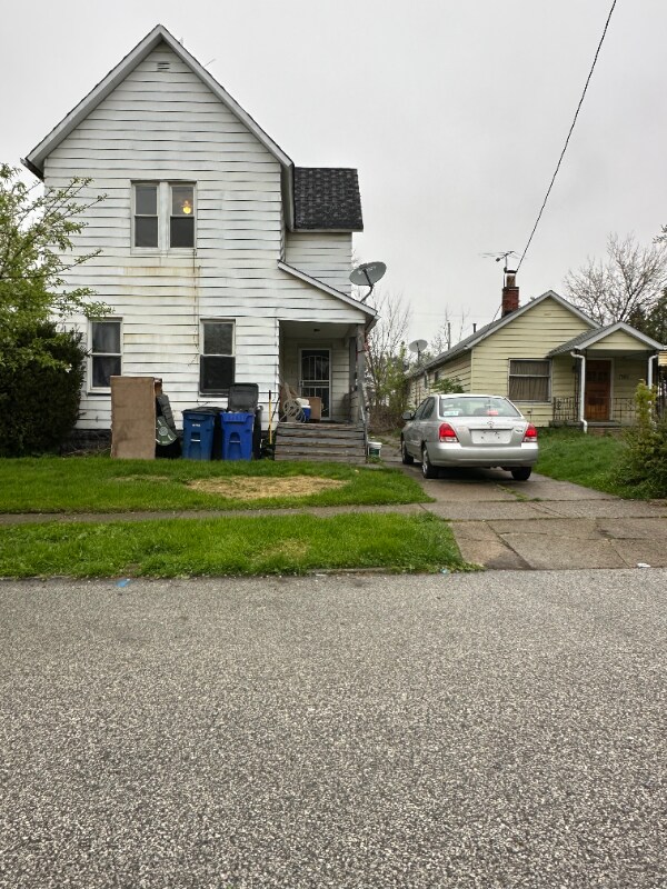 Foto principal - 7819 Jeffries Ave