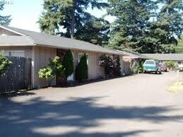 Primary Photo - 723-737 SE 190th Ave