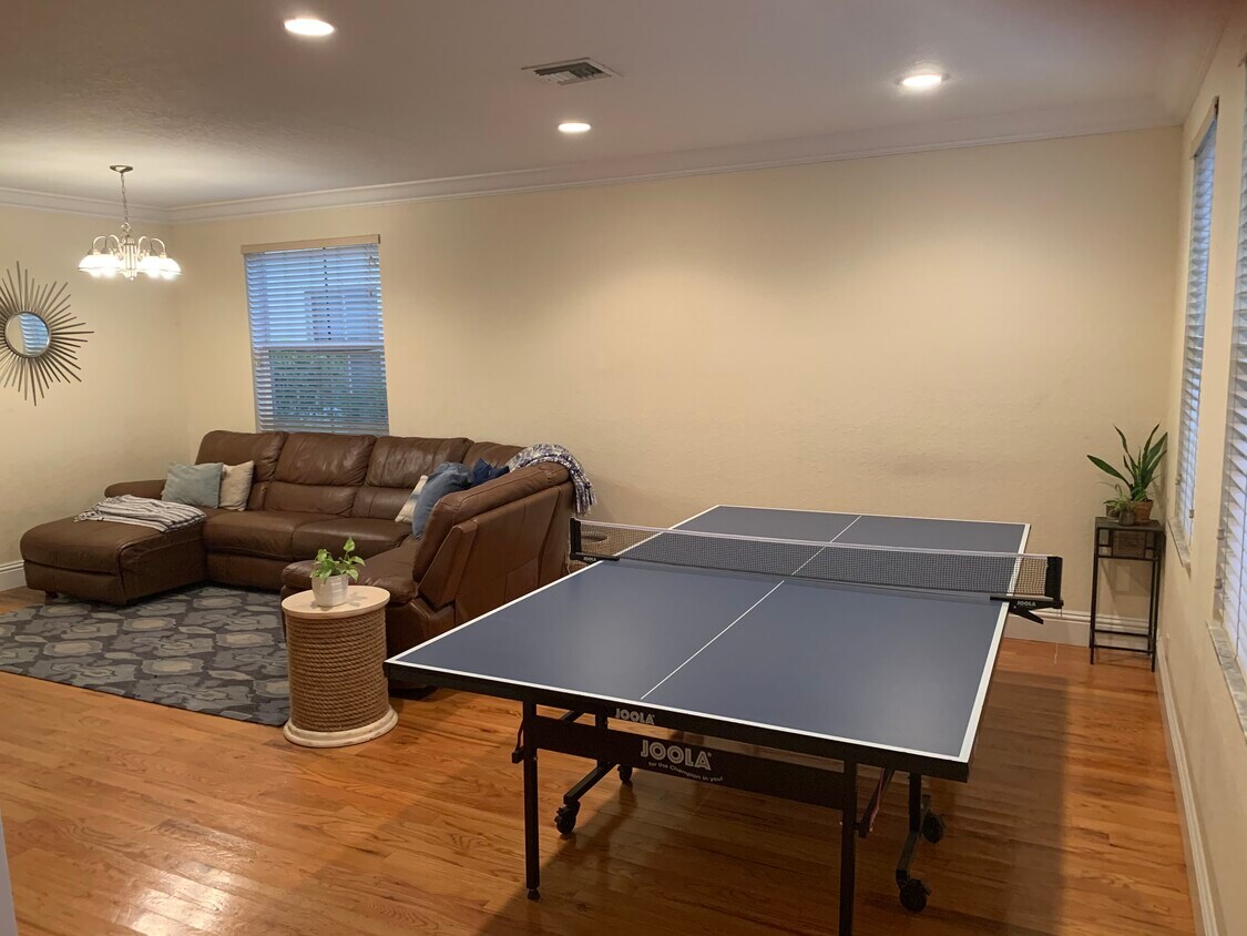 Foto principal - 947 Nandina Drive