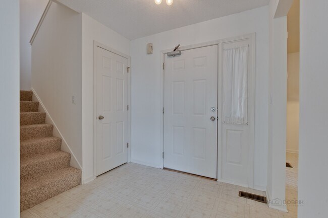 Foto del edificio - 1075 Courtland Dr