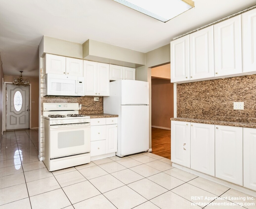 9100 Kenton Ave, Skokie, IL 60076 House for Rent in Skokie, IL