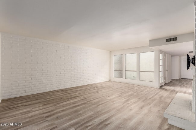 Foto del edificio - 7932 E Pecos Ln