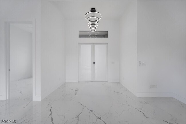 Foto del edificio - 2721 NW 41st Ave