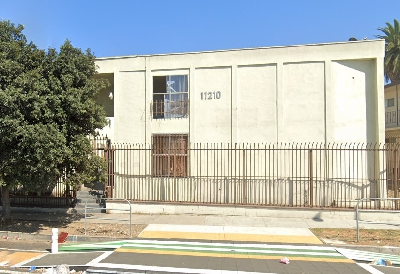 Primary Photo - 11204 Broadway