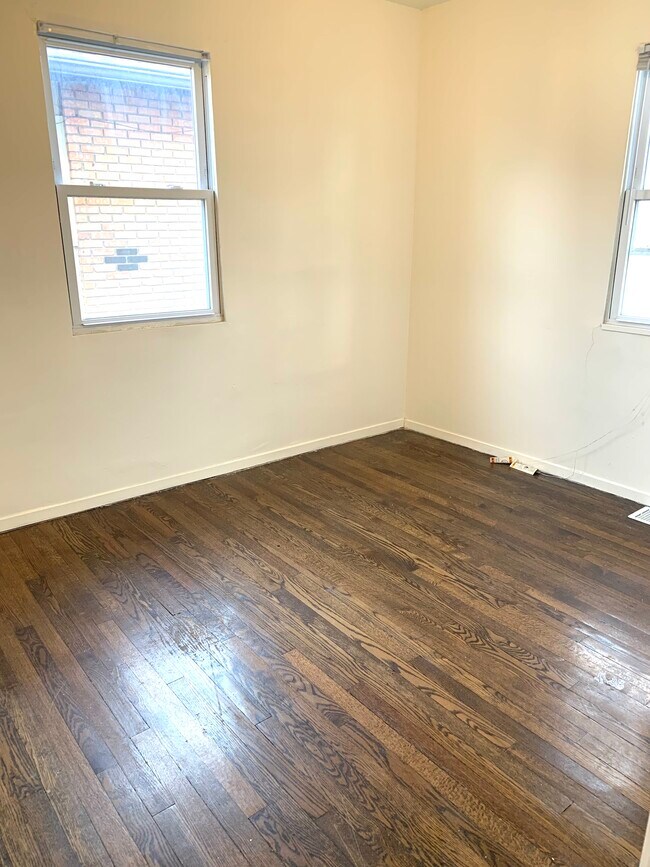 Bedroom #1 main level - 16853 Shea Ave