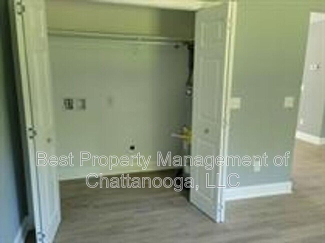 Foto del edificio - 3632 Dorris St