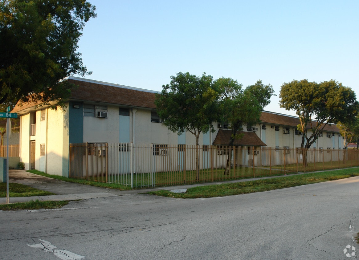 Building Photo - Kline Nunn