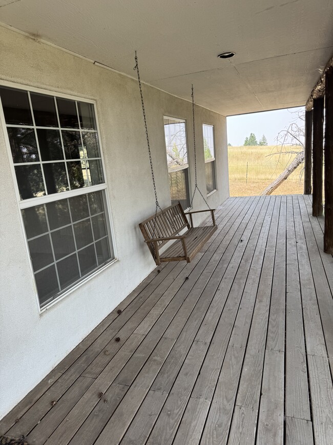 Building Photo - 1102 Big Sky Ln